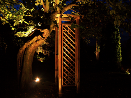 Zobacz realizację systemów nawadniania, oświetlenia oraz roboty koszące które możemy Ci zaoferować!